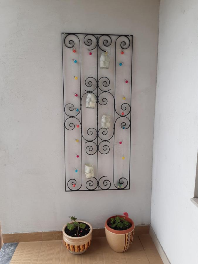 Apartment Jardin With Free Cowered Parking Zadar Exterior foto