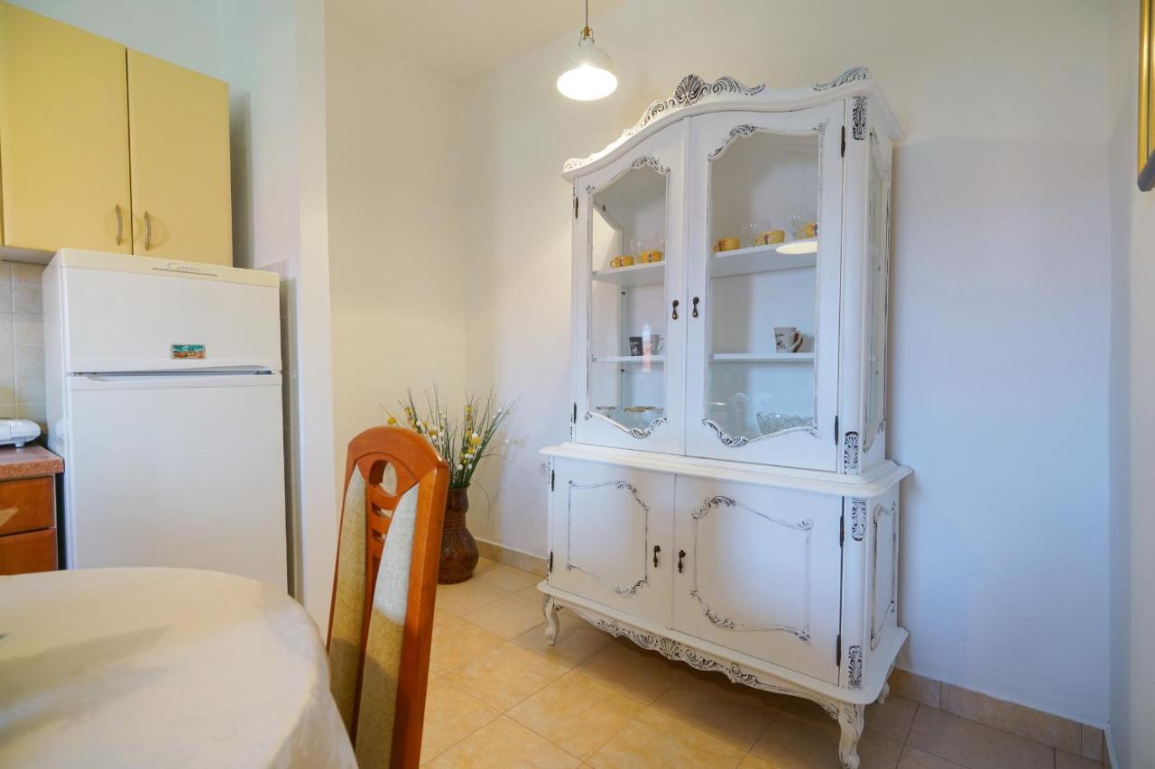 Apartment Jardin With Free Cowered Parking Zadar Exterior foto