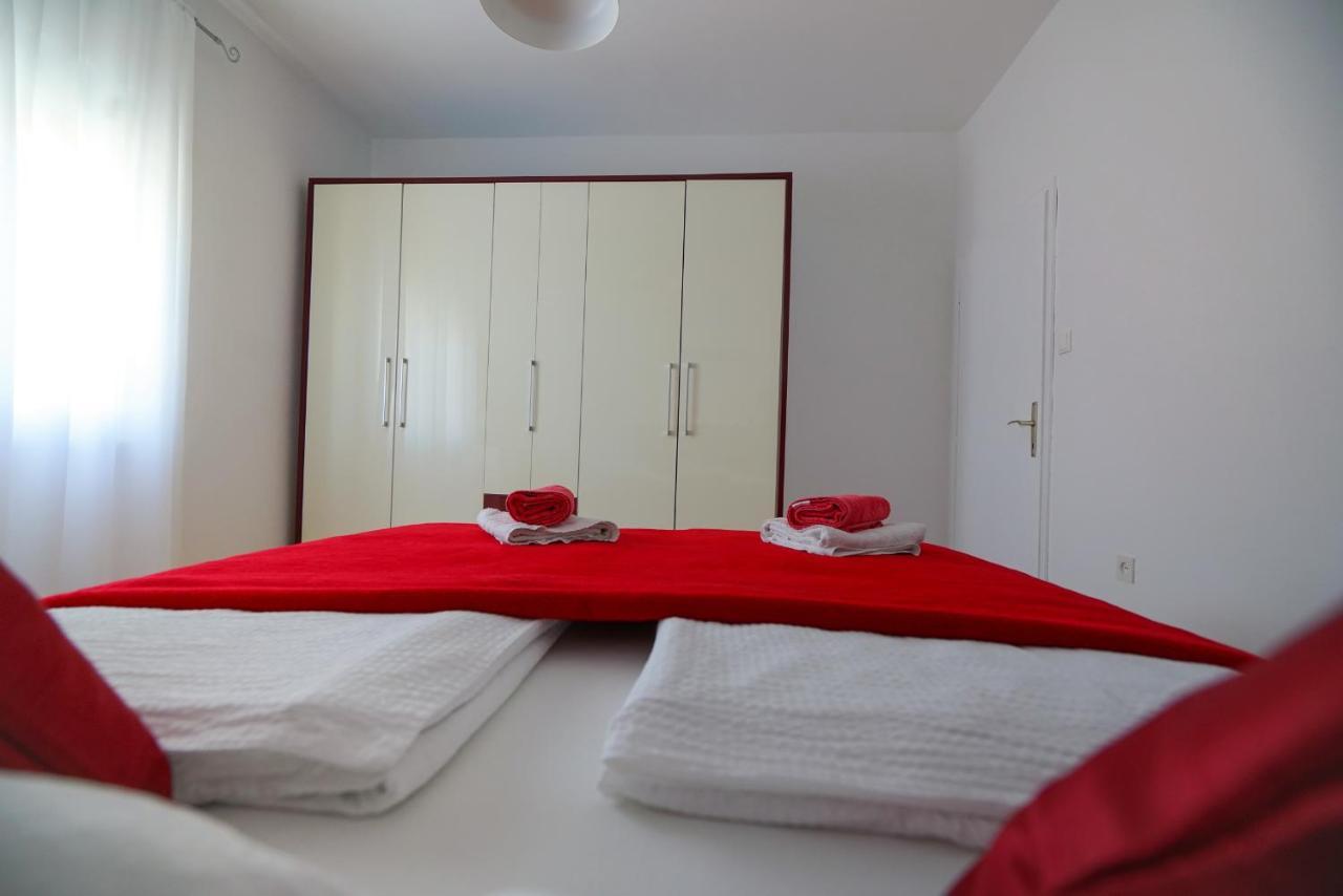 Apartment Jardin With Free Cowered Parking Zadar Exterior foto